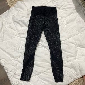 Lulu leggings- like new
